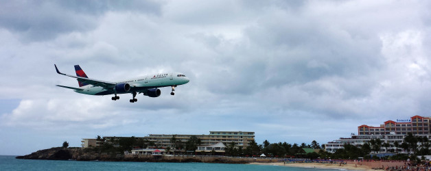 Low-flying Planes in St Maarten